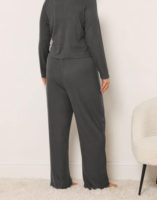 Yours Clothing Ribbed wide leg trousers in grey, 3 of 5