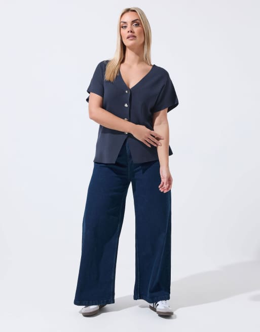 Yours Clothing Short sleeve knitted top in blue, 2 of 4