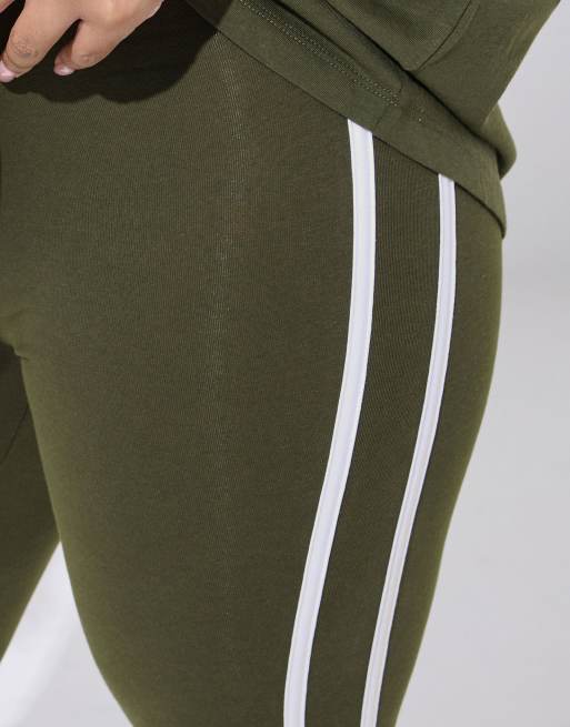 Yours Clothing Side stripe active leggings in green, 3 of 4