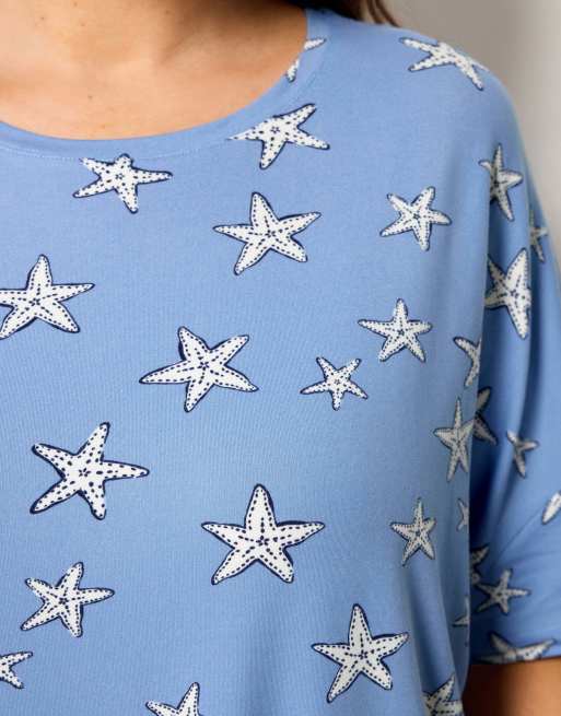 Yours Clothing Starfish soft touch pyjama set in blue, 4 of 4