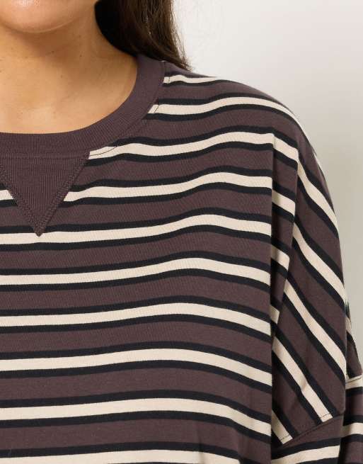 Yours Clothing Stripe balloon sleeve oversized top in brown, 3 of 4