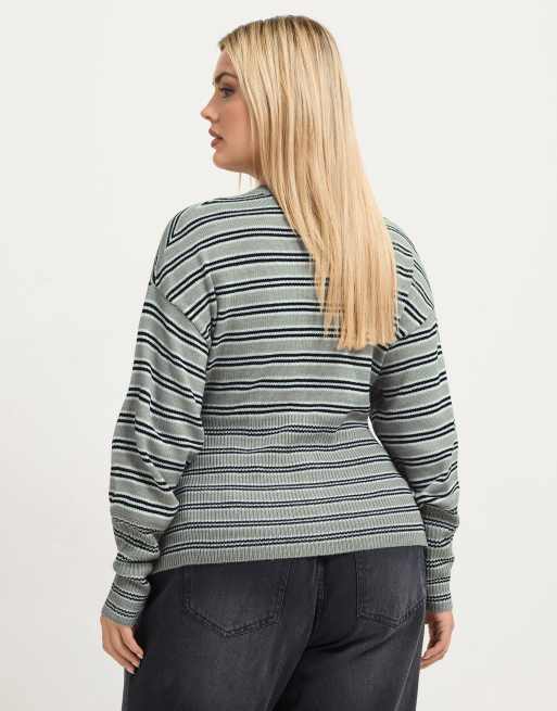 Yours Clothing Stripe flare hem cardigan in grey, 3 of 4