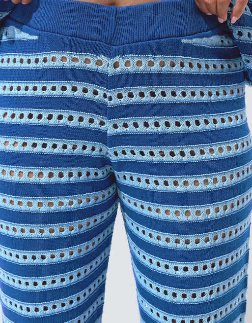 Yours Clothing Stripe knitted wide leg trousers in blue, 4 of 4