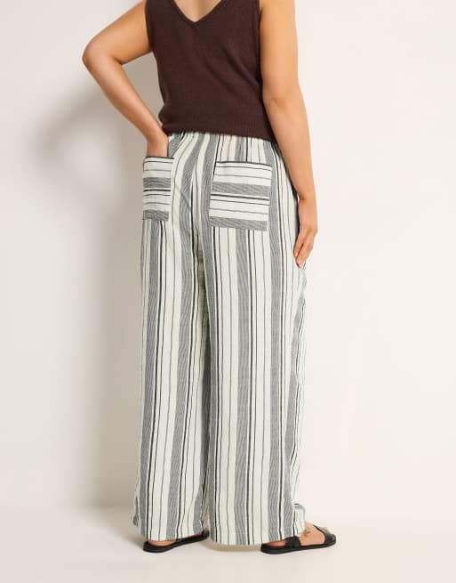 Yours Clothing Stripe linen look trousers in natural, 2 of 4