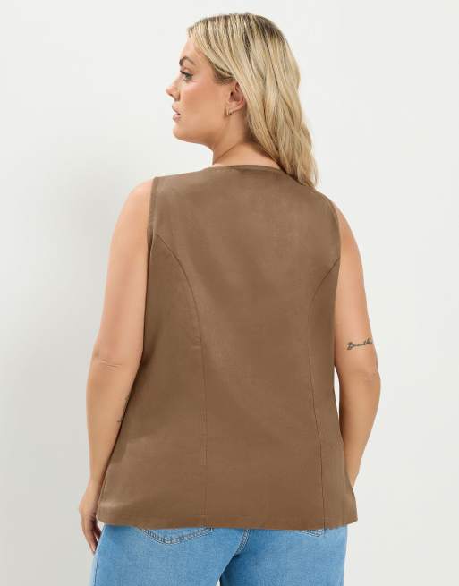 Yours Clothing Suedette waistcoat in brown, 3 of 4