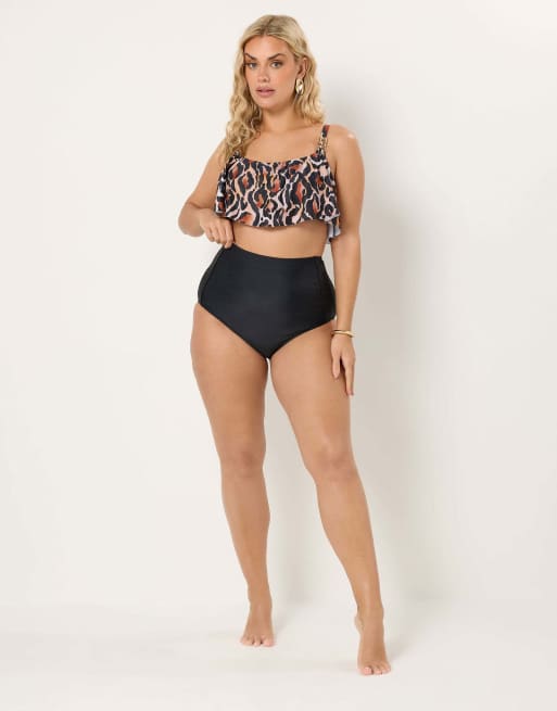 Yours Clothing Super high waisted tummy control bikini briefs in black, 3 of 4
