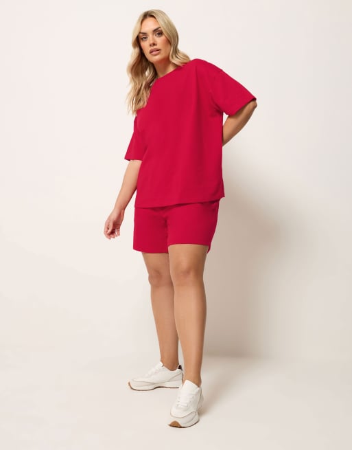 Yours Clothing Sweat t-shirt & short set in red, 4 of 4