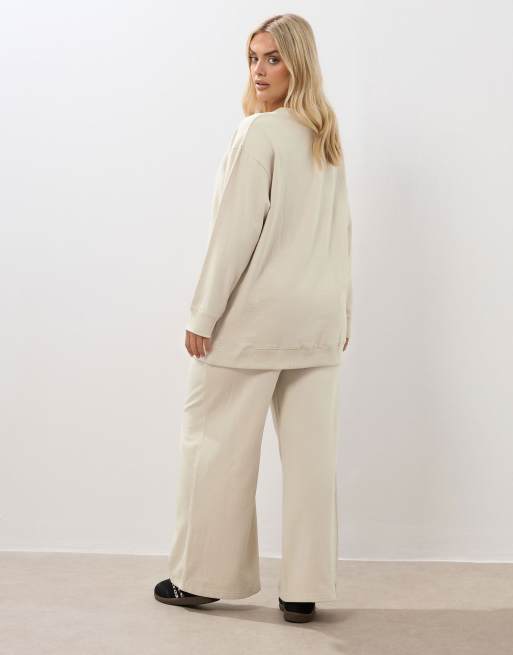 Yours Clothing Sweatshirt & wide leg jogger set in ivory, 4 of 4