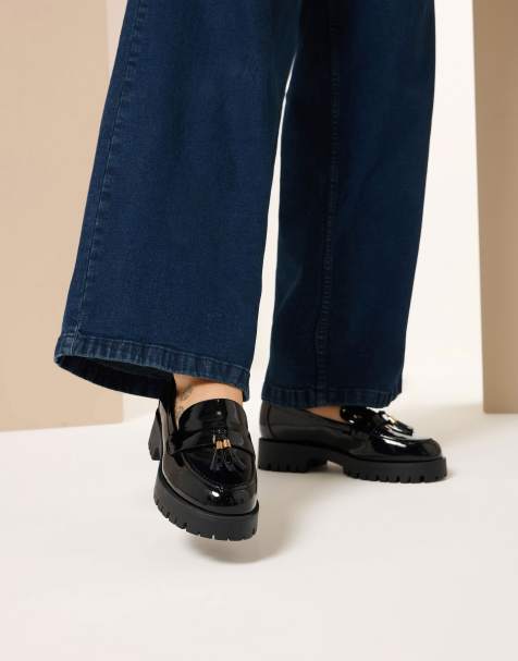 Yours Clothing Tassel patent loafers in wide e & extra wide eee fit in black - view 1
