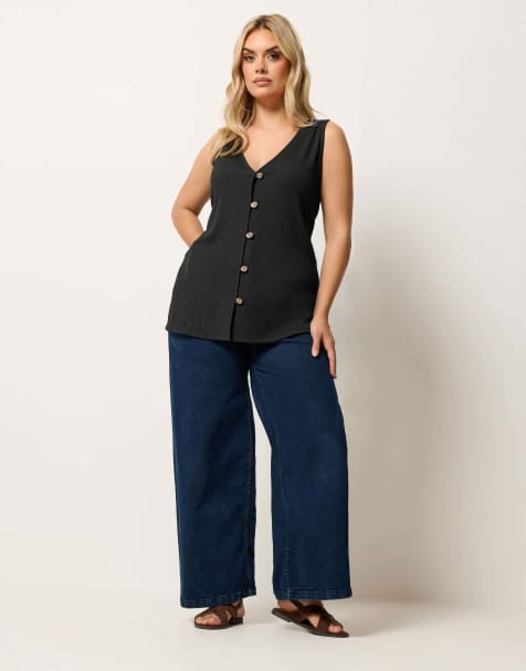 Yours Clothing Textured waistcoat in black - view 1