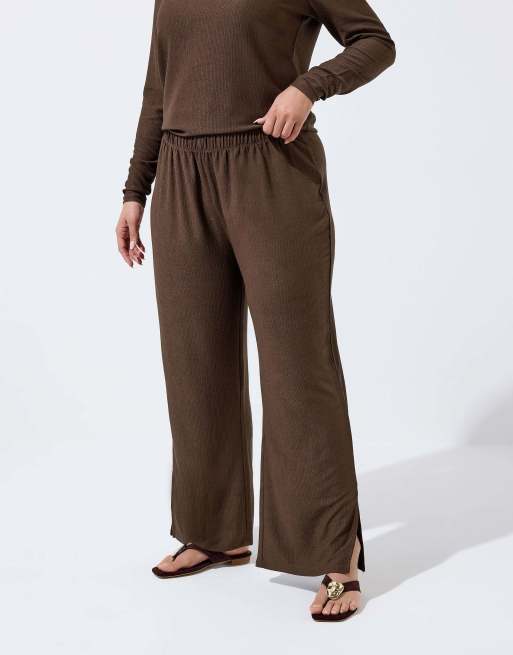 Yours Clothing Textured wide leg trousers in brown, 4 of 4
