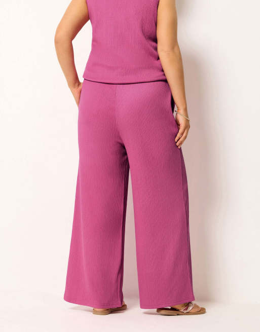 Yours Clothing Textured wide leg trousers in pink, 2 of 4