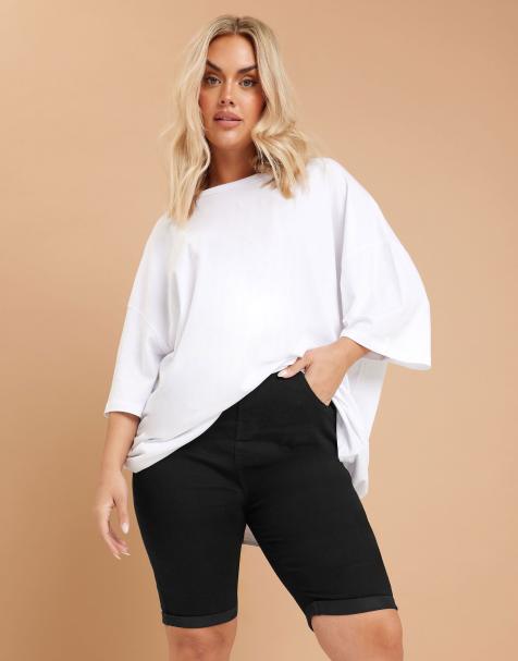 Yours Clothing Turn up denim shorts in black - view 1