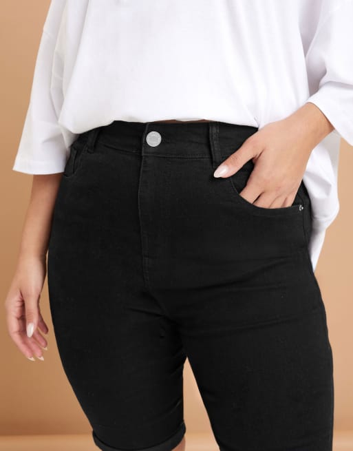 Yours Clothing Turn up denim shorts in black, 3 of 4