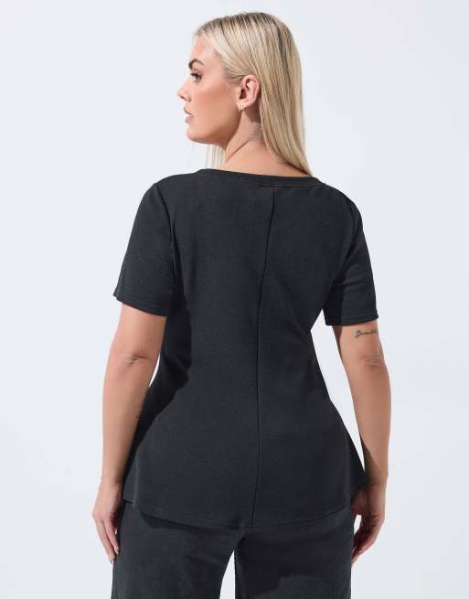 Yours Clothing V-neck corset top in black, 4 of 4