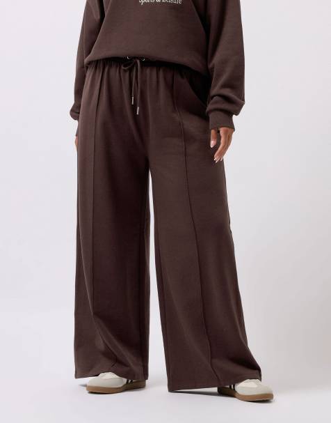 Yours Clothing Wide leg joggers in brown - view 1