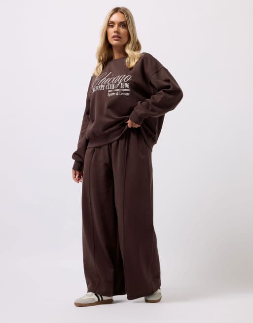 Yours Clothing Wide leg joggers in brown, 2 of 4