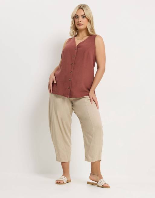 Yours Clothing Woven linen waistcoat in red, 2 of 4