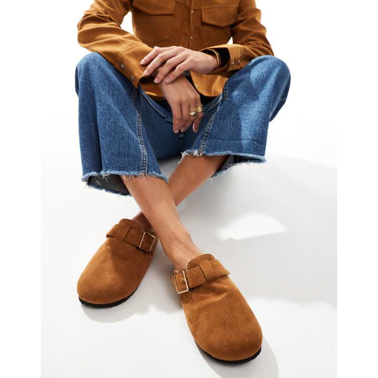 Yours faux fur lined clogs in chestnut