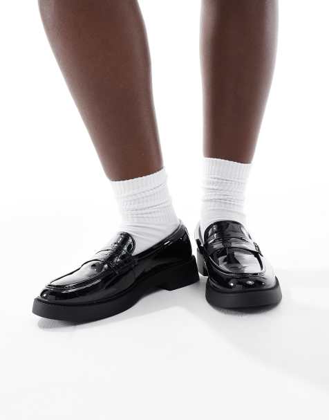 Yours - Glanzende loafers in zwart - view 1