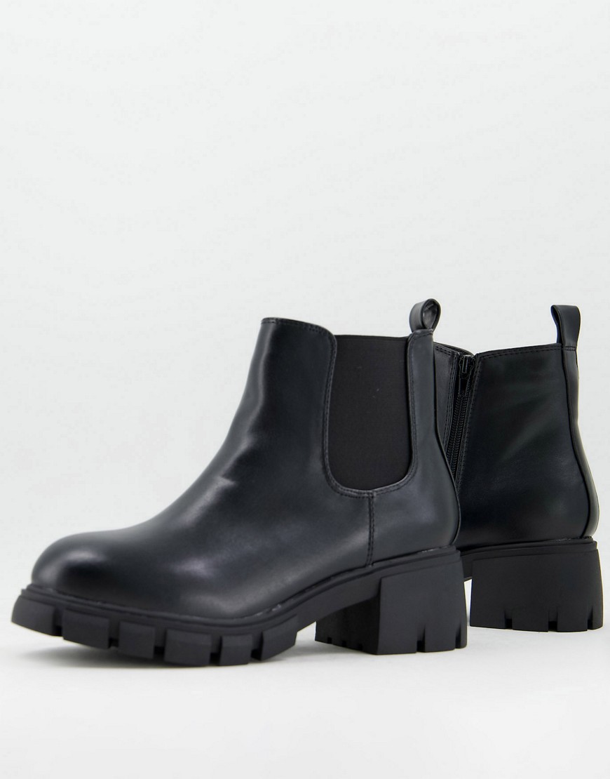Yours heeled chelsea boots in black