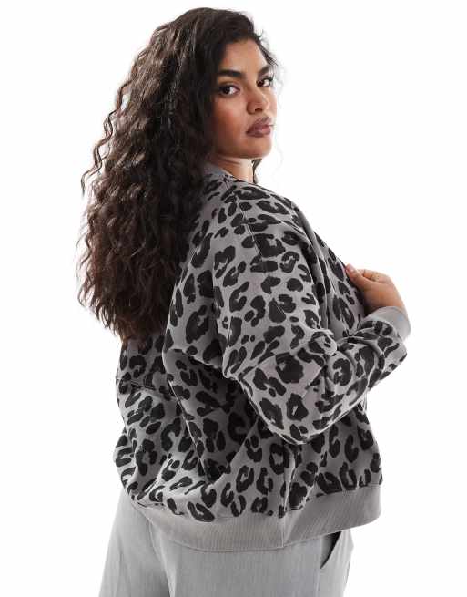 Yours – Jersey-Bomberjacke in Grau mit Leopardenmuster und