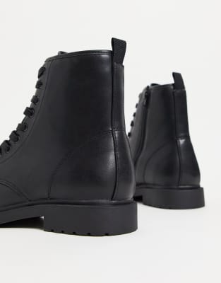 wide calf heeled boot