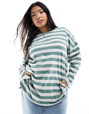 long sleeve top in green stripe