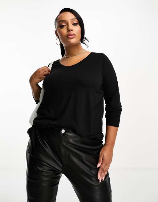 Yours long sleeve v neck t-shirt in black