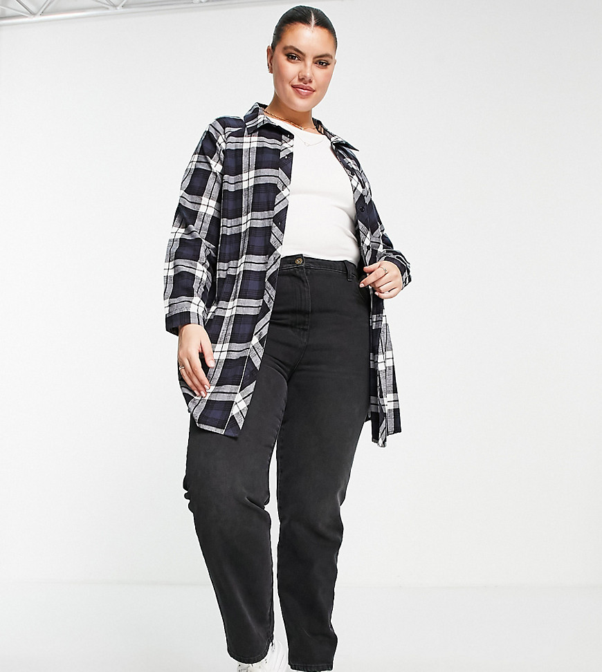 Plus-size shirt by Yours Feel-good flannel Check print Spread collar Button placket Chest pocket Boyfriend fit