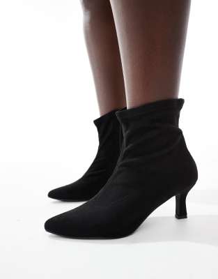 Yours Yours pointed anke boot in black