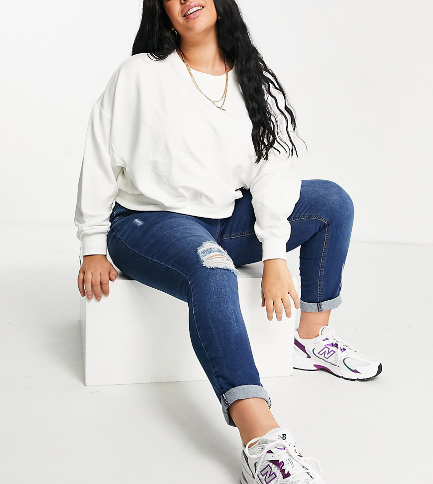 Plus-size jeans by Yours Wash wear repeat Distressed finish High rise Belt loops Five pockets Sits on the ankle Slim fit Close-fitting regular on the waist