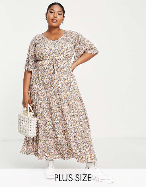 Yours - Robe mi-longue froncée devant à petites fleurs avec manches à volants - Orange