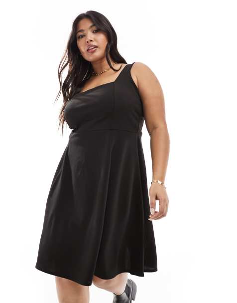 https://images.asos-media.com/products/yours-square-neck-pinny-dress-in-black/205701188-1-black/?$n_480w$&wid=476&fit=constrain