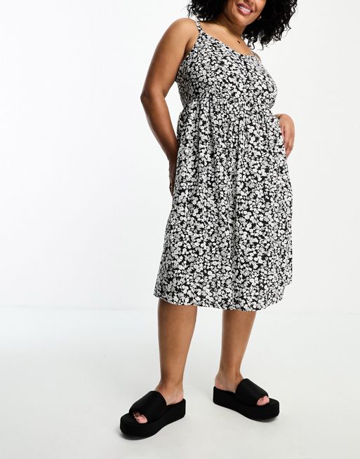 YOURS Plus Size Black Ditsy Floral Strappy Sundress