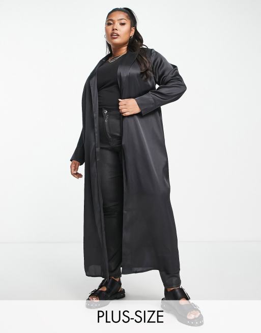 Yours – Svart dusterkappa i satin