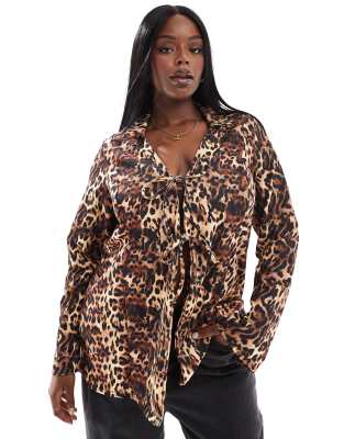 tie front top in leopard print-Brown