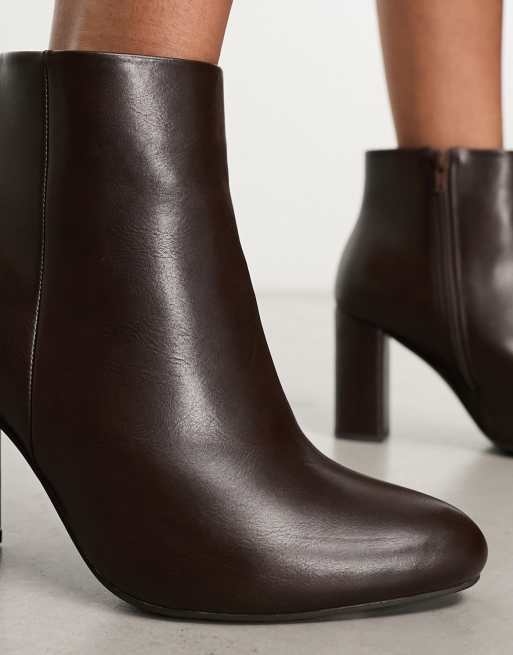 Yours wide fit heeled pointed ankle boots in brown