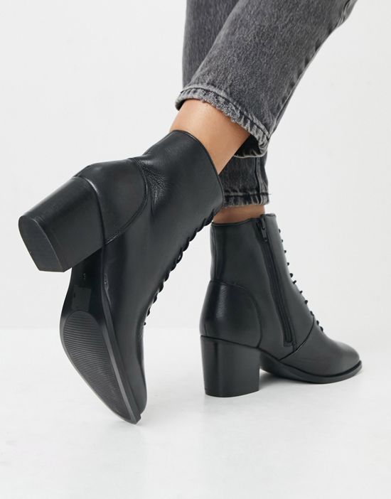 https://images.asos-media.com/products/yours-wide-fit-mid-heeled-ankle-boots-in-black/22833920-2?$n_550w$&wid=550&fit=constrain