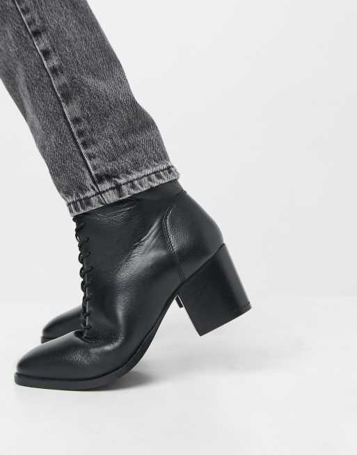 Yours wide fit mid heeled ankle boots in black