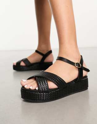 Yours Wide Fit - Sandalen in Schwarz mit gewebten Riemen und flacher Plateausohle, weite Passform