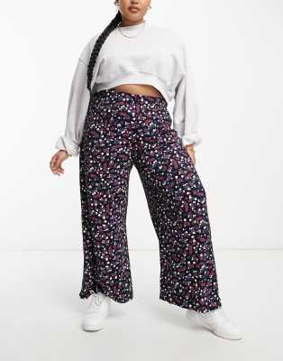 Geometric Floral Spring-Black Women's Sweatpants