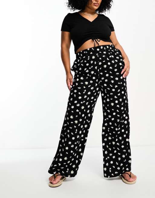 Yours wide leg pants in black daisy floral