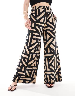 wide leg pants in geo print-Multi