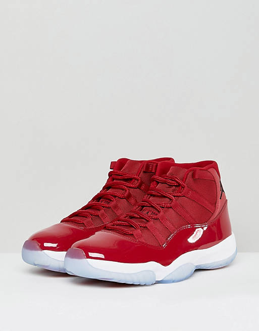 Zapatilla de deporte rojas retro 11 Air Jordan de Nike | ASOS