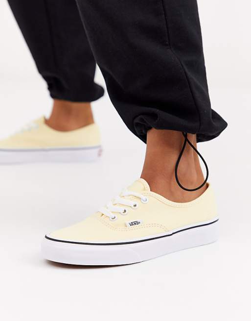 Zapatilla de poliéster reciclado en color crema de Vans Authentic Zapatilla de poliéster reciclado en color crema de Vans Authentic