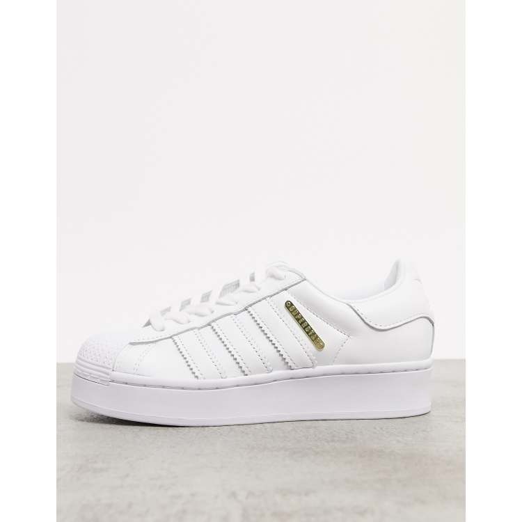 Bóveda brindis Uva Zapatillas blancas con detalles dorados Superstar Bold Premium de adidas  Originals | ASOS