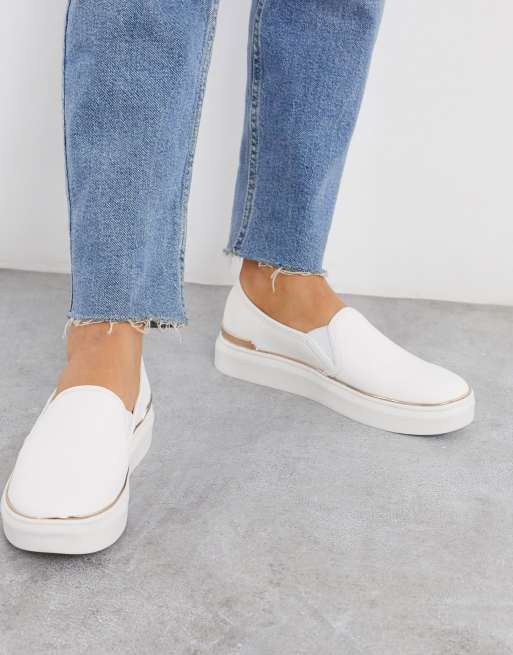 Zapatillas con plataforma plana sin cordones Miss Selfridge |