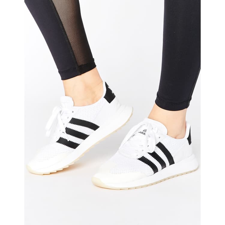 Continental Imitación Pais de Ciudadania Zapatillas blancas FLB de adidas Originals | ASOS