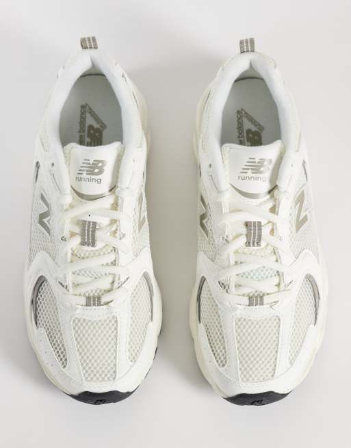 Zapatillas color hueso 530 de New Balance, 2 de 5